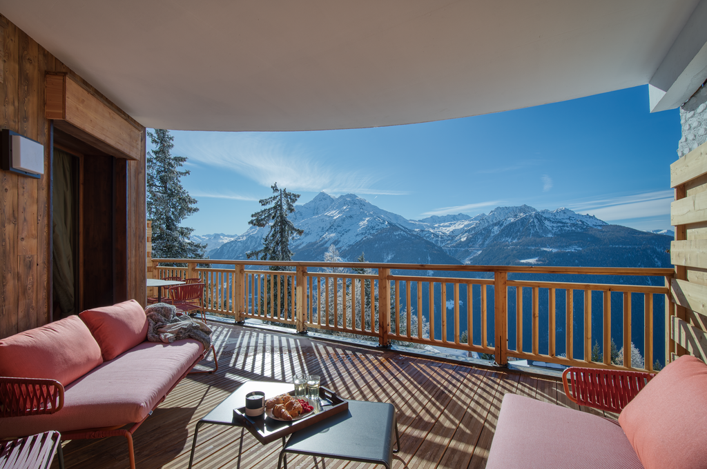 Things to Do in the Mountains in March and April: Ideas for Your Spring Vacation in Savoie