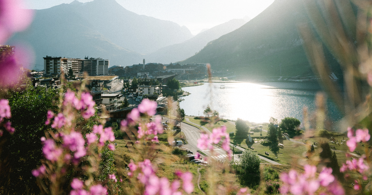Yoga Retreat in Tignes : Your Wellness Weekend in the Heart of the Alps 