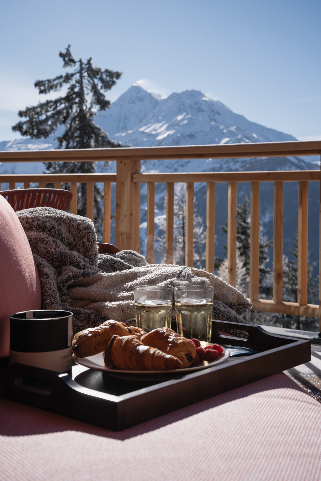 Breakfast at the Lodge des Glaciers