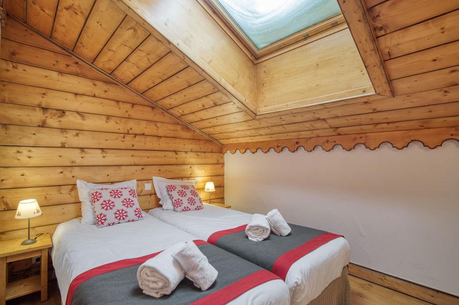 2 single beds (90×200)