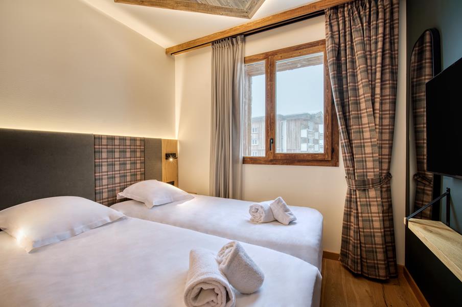 1 double bed (160×200) with TV