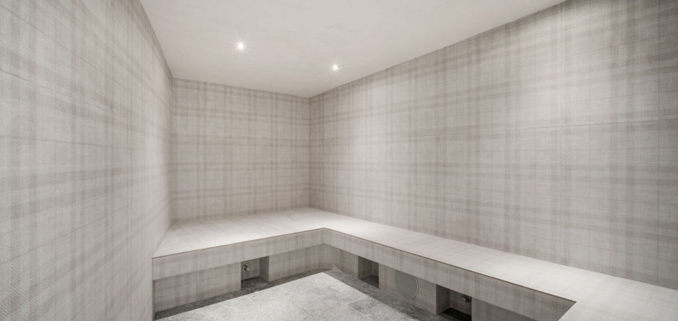 Hammam from 4:00 p.m. to 8:00 p.m.