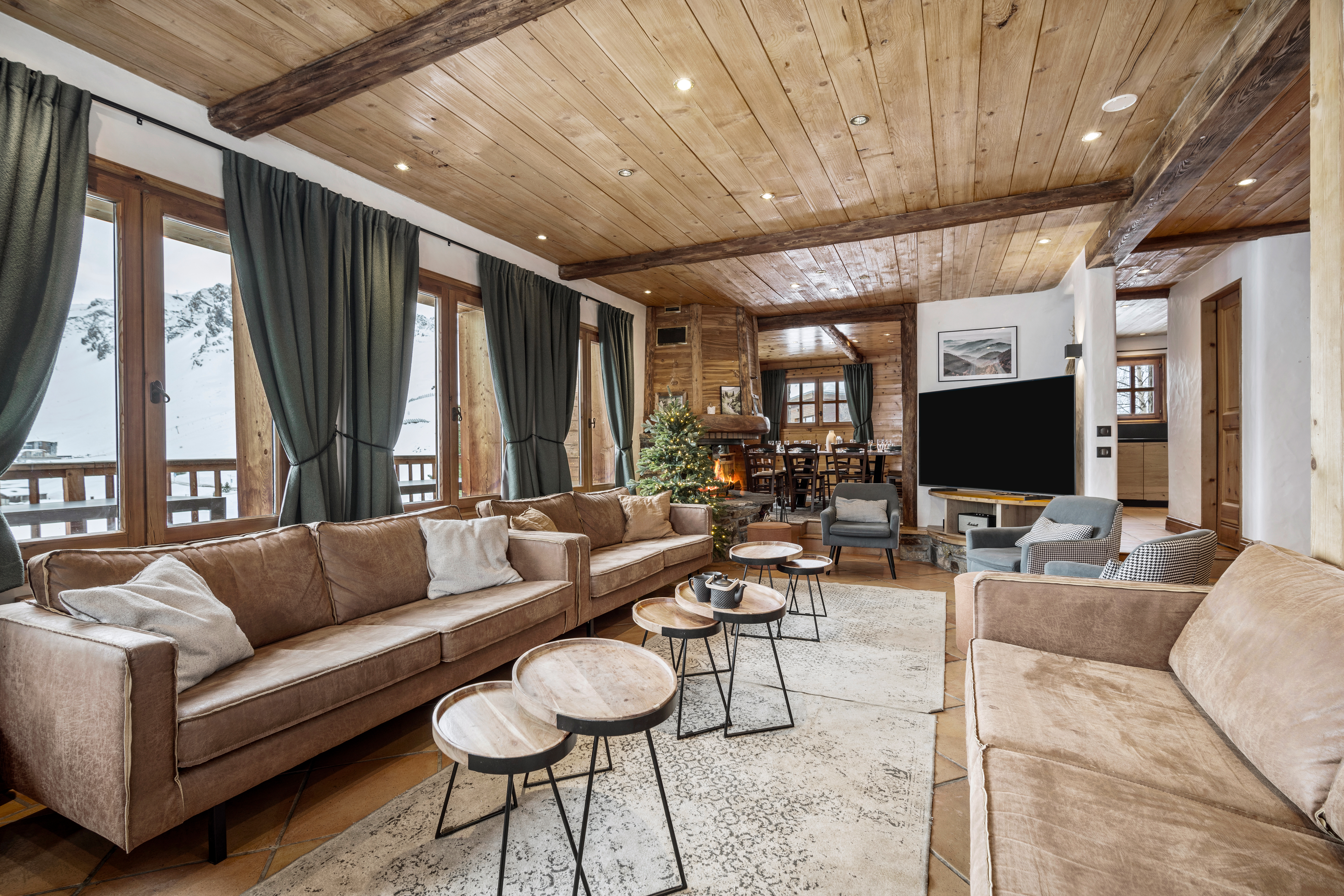 Voyager en chalet : le secret des vacances en groupe réussies