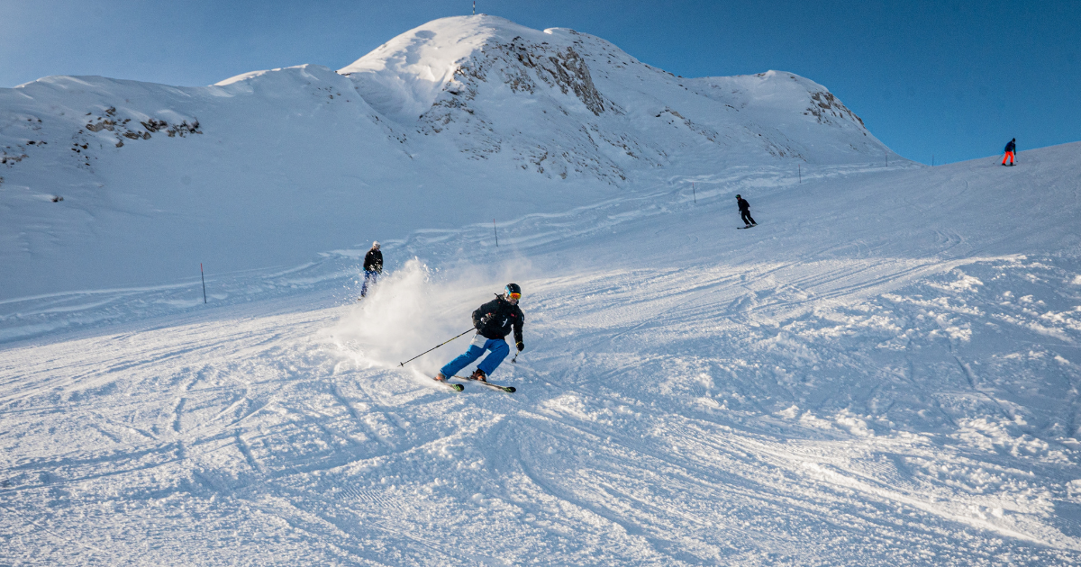 Vacances au ski : 5 bonnes raisons de lancer l'hiver à La Plagne avec vos amis fan de ski 