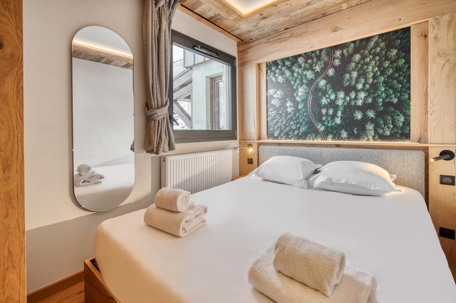1 lit double (160*200) avec TV *photos non contractuelles